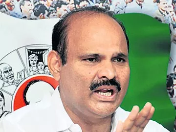 మూడేళ్ల పాలనలో బడుగులకు ఏం చేశారు? - Sakshi