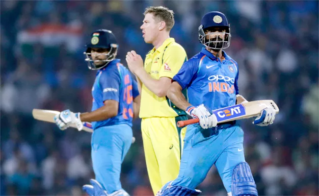 IND vs AUS, 5th ODI updates: Rohit Sharma, Rahane notches  fifty