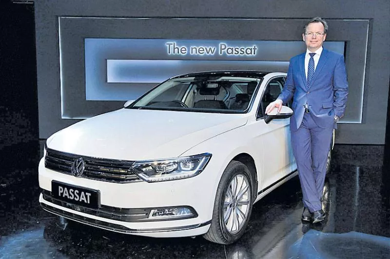 2017 Volkswagen Passat launched at Rs 29.99 lakh