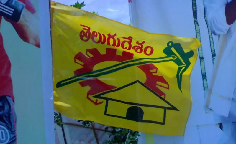 Conflicts Between TDP Leaders in Prakasam district - Sakshi