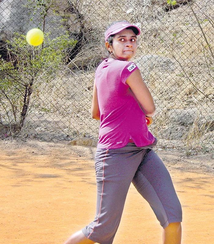 Pranjula pair in semis of itf tourney