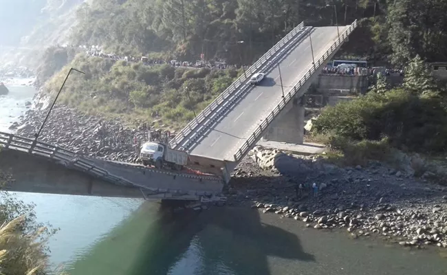 Six injured as bridge collapses in Himachal Pradesh chamba