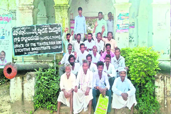 'Increase Pocharam project dam height'