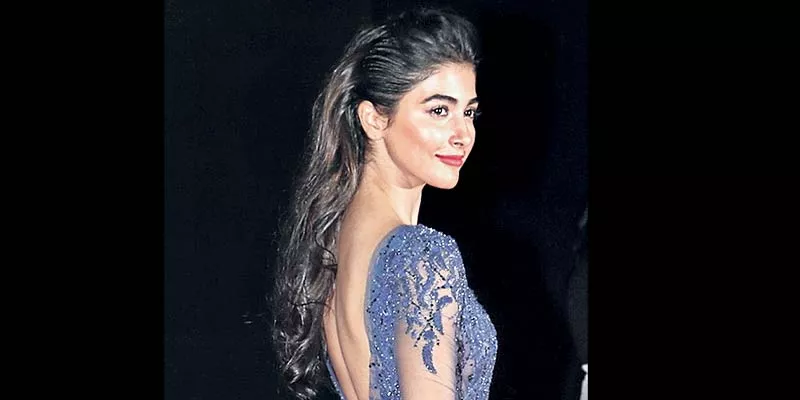 Pooja Hegde receives compliments from music maestro Devi Sri Prasad - Sakshi