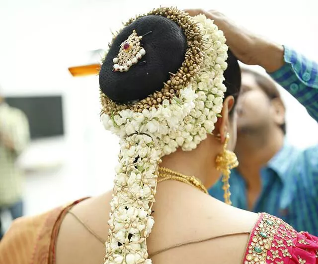 Groom Cancels Marriage over 'Poola jada'