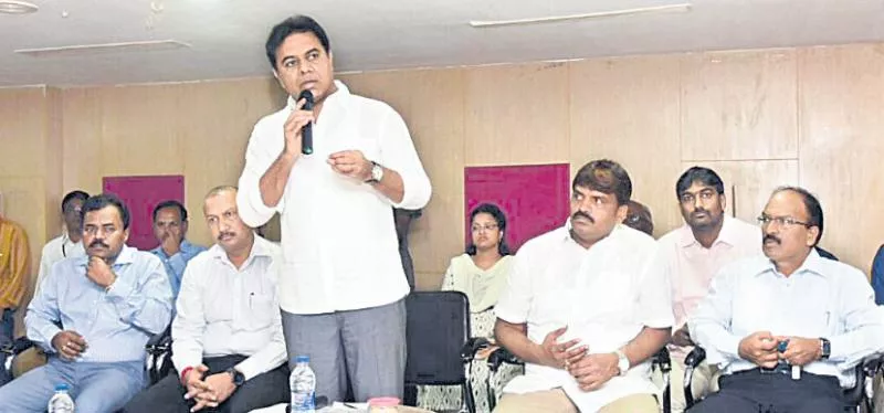 Minister KTR with GHMC TRS Corporates - Sakshi