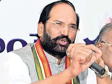 Uttam comments on farmer committees and trs - Sakshi