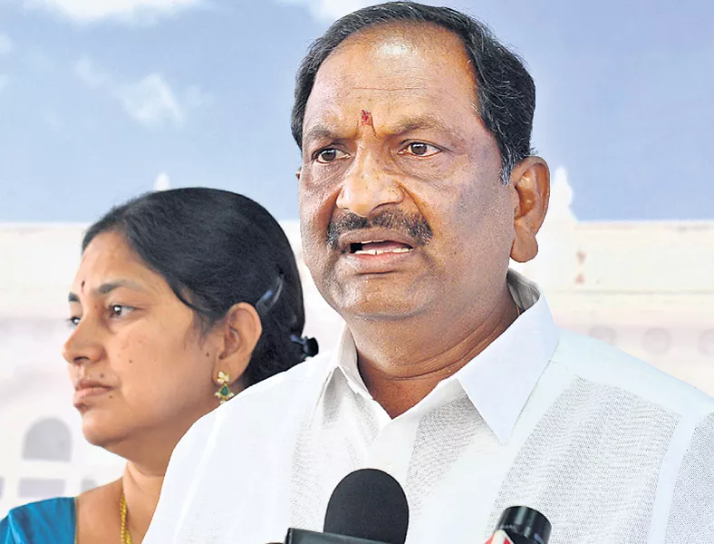 Chief whip fires on Congress walkout - Sakshi