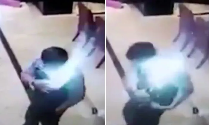 Samsung phone explodes in man's pocket