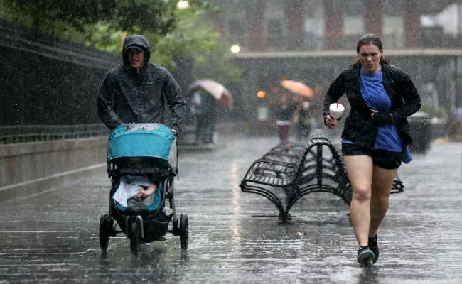 Hurricane Nate lets Gulf coast off with flooding