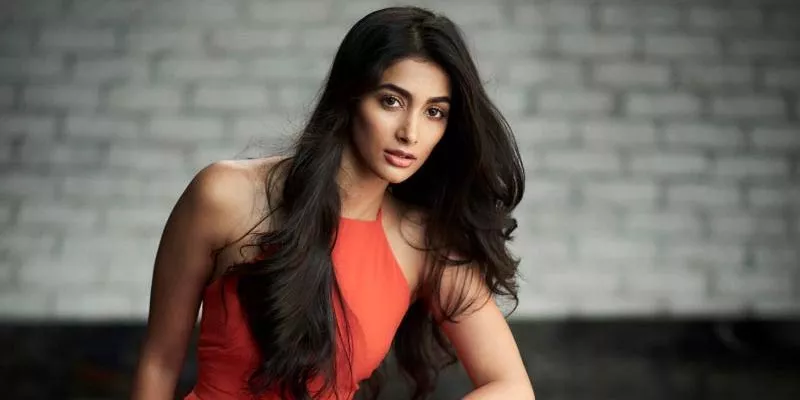 Pooja Hegde to undergo combat training for her  film - Sakshi