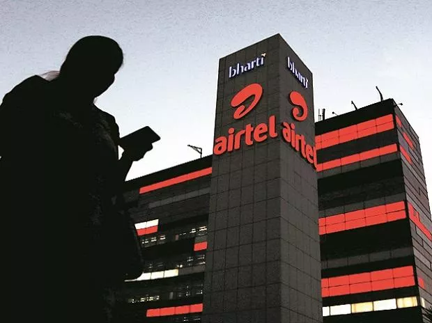 Bharti Airtel staff count shrinks by 1,805; 100,000 telecom jobs at risk