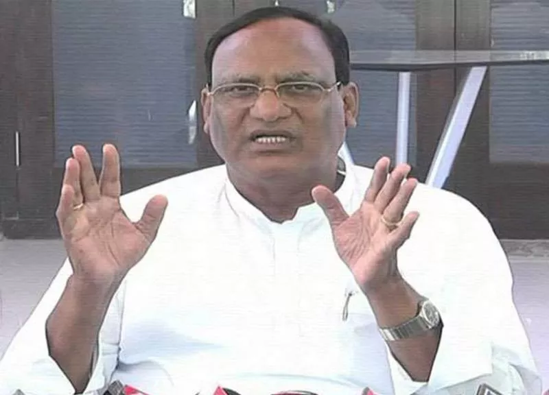 MP gutta sukhender reddy slms komatireddy - Sakshi