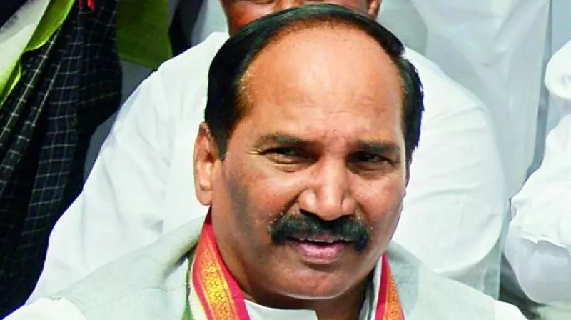 PCC chief Uttam Kumar Reddy fires on cm kcr - Sakshi