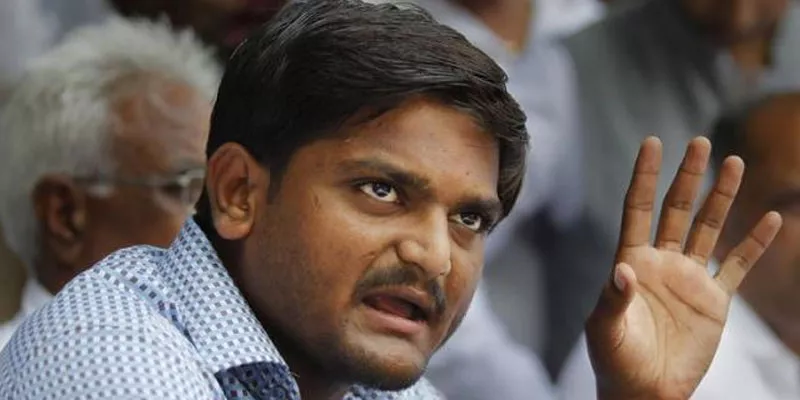 Hardik Patel Accepts Congress Proposal on Patidar Quota - Sakshi