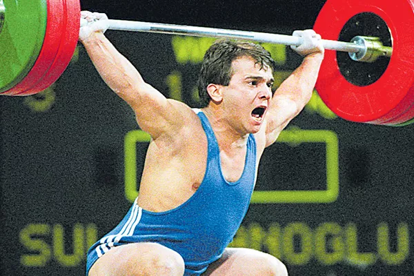 Legendary weightlifter 'Pocket Hercules' dies at 50 - Sakshi - Sakshi