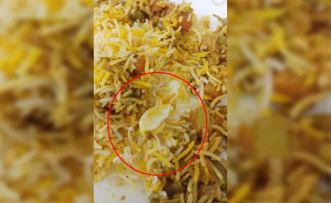 Egg in veg biryani in top hotel - Sakshi - Sakshi