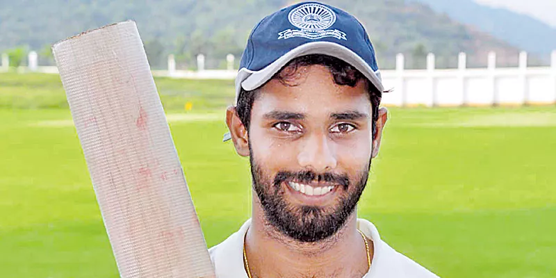 Kulkarni and Thakur’s burst of wickets helps Mumbai take first innings lead - Sakshi