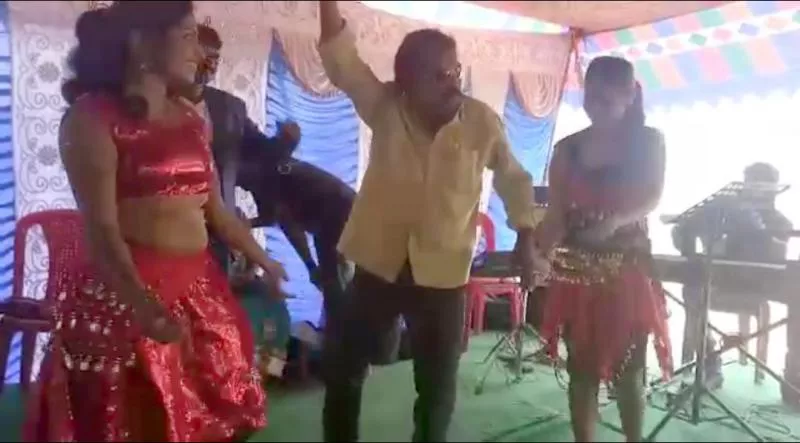 tdp leaders obscene dances in west godavari - Sakshi