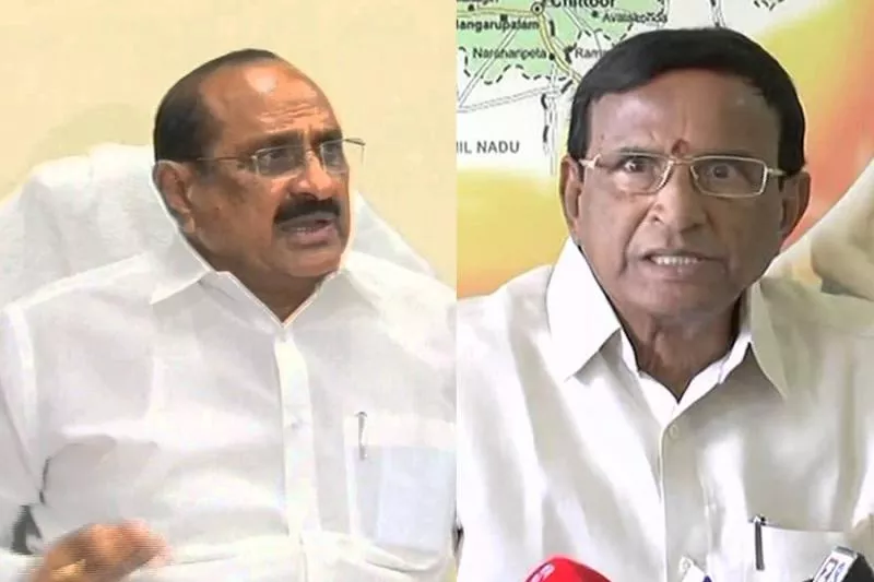 Gali muddukrishnama naidu Vs Minister Kamineni srinivas in council - Sakshi