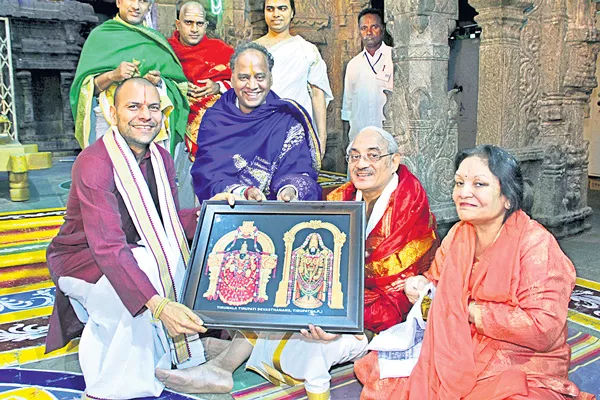 Justice Swatanter Kumar Visits Tirumala - Sakshi - Sakshi