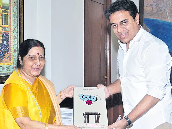 Ktr meets sushma swaraaj - Sakshi - Sakshi