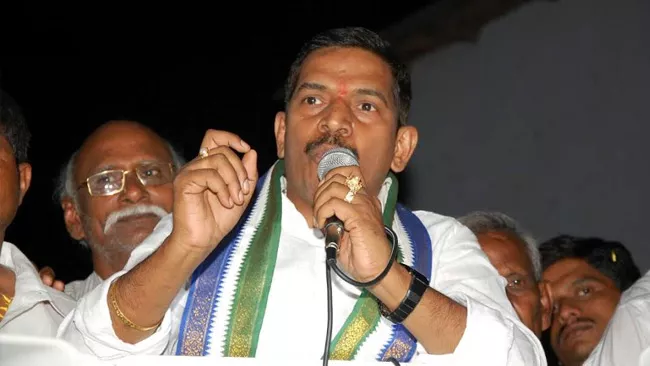 ysrcp Giddaluru incharge IV Reddy  slams Chandrababu  - Sakshi