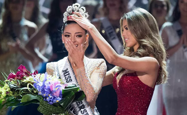  Miss South Africa Demi-Leigh Nel-Peters has been crowned Miss Universe 2017 - Sakshi - Sakshi - Sakshi - Sakshi - Sakshi - Sakshi