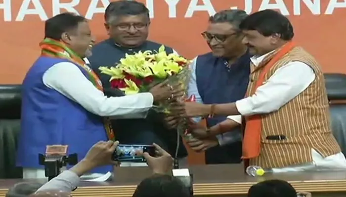  Former TMC MP Mukul Roy joins BJP, says proud to work under PM Modi - Sakshi