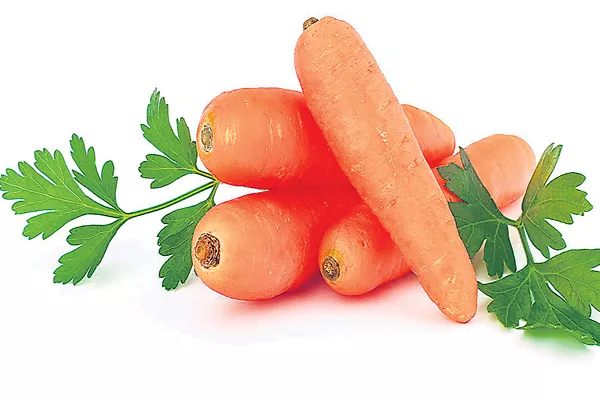 tips of carrot - Sakshi