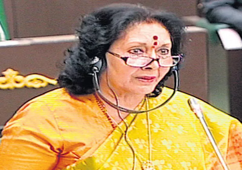 Geeta reddy fires on KCR Kit scheme in assembly - Sakshi