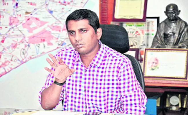 Pay taxes as liability : Harinarayan - Sakshi