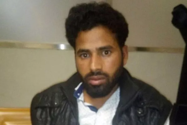 UP ATS arrests suspected ISIS terrorist Abu Zaid from Mumbai - Sakshi