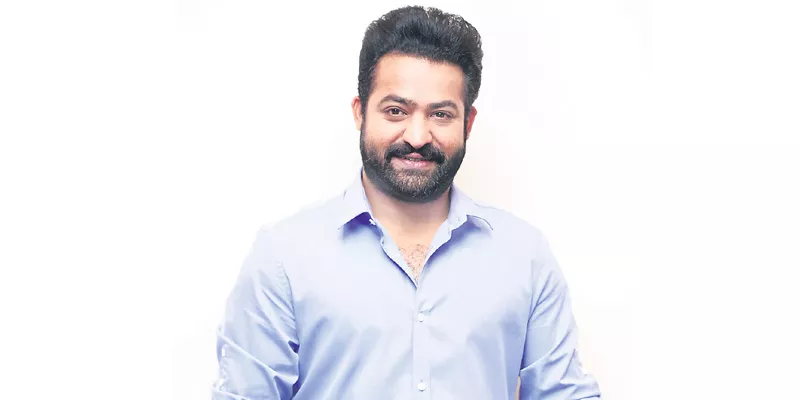 Jr NTR Turns Detective For Trivikram - Sakshi