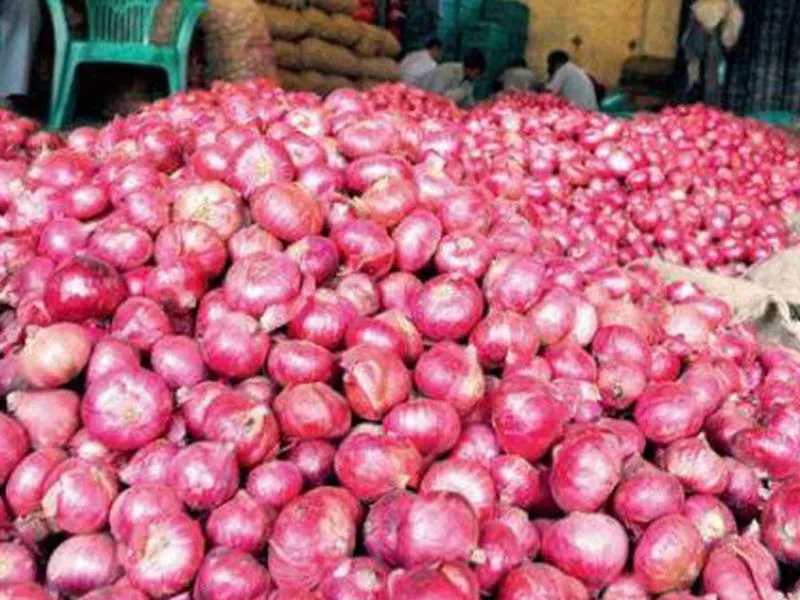 Onion Price Rise - Sakshi