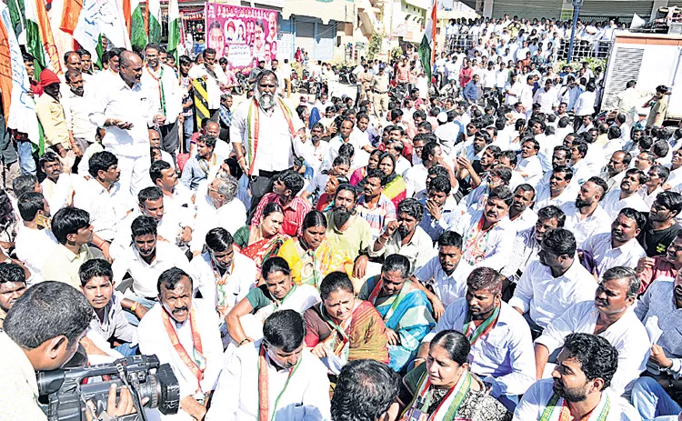 Fight on the waters of Singur - Sakshi