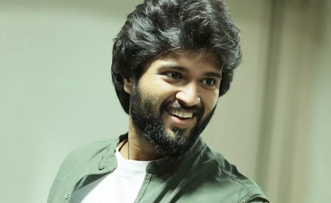 Vijay Devarakonda Next movie title Shikaaru - Sakshi