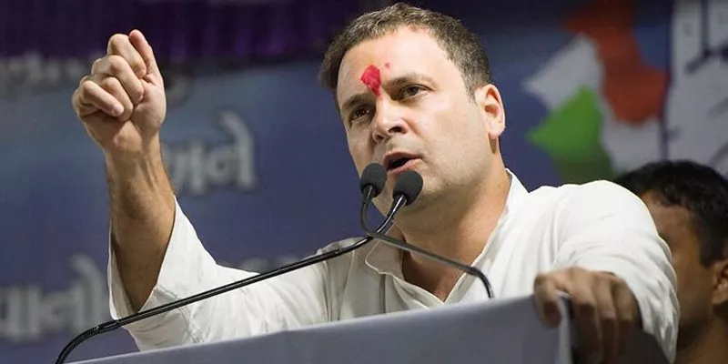 Rahul Gandhi promises loan waiver for Gujarat farmers if Congress wins polls - Sakshi