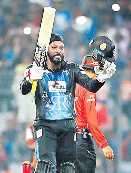 Chris Gayle smashes 20th T20 hundred - Sakshi