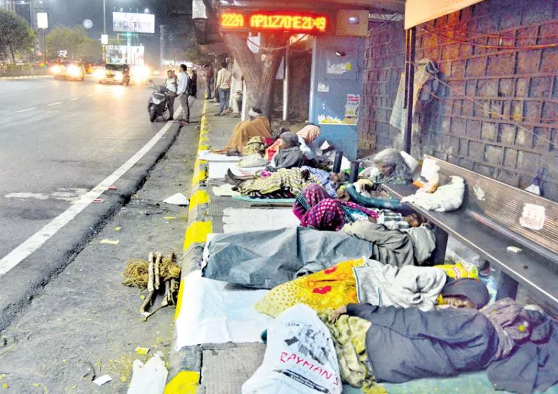 Only 12 night shelters for 1500 people: Hyderabad - Sakshi