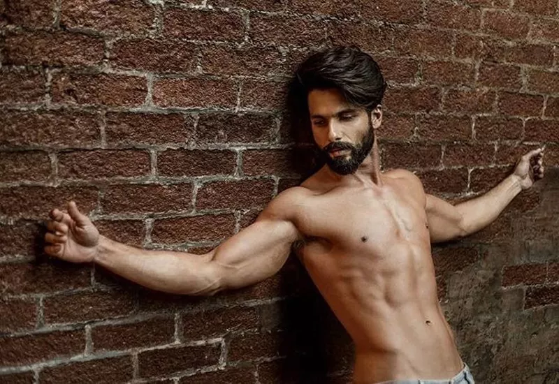 Shahid Kapoor is the Sexiest Asian Man - Sakshi