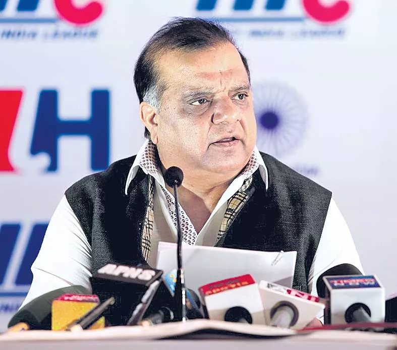 Narinder Batra as IOA new president - Sakshi