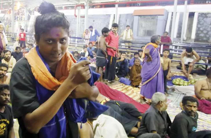 Sabarimala authorites sent back to Transgender - Sakshi