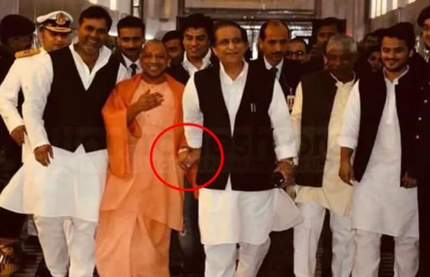  Yogi Adityanath and Azam Khan walk hand-in-hand in UP Assembly - Sakshi