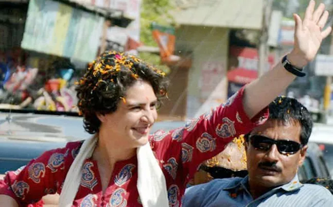 Priyanka Vadra not Contest From Rae Bareli - Sakshi