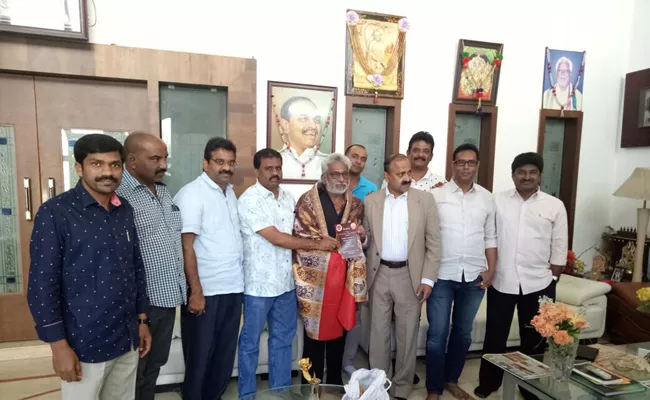 NATA team invites YV Subbareddy for clelebration - Sakshi