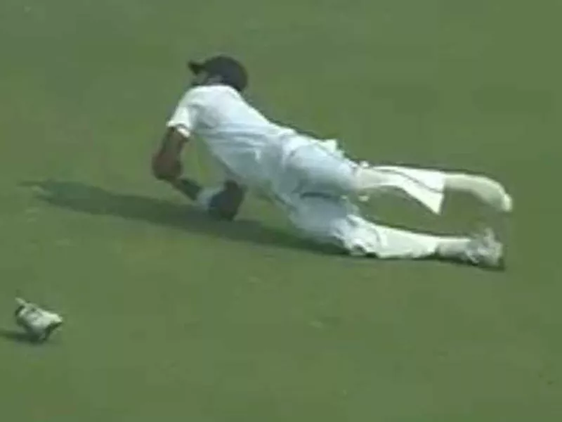 stunned by Suranga 'no shoe' Lakmal's brilliant catch - Sakshi