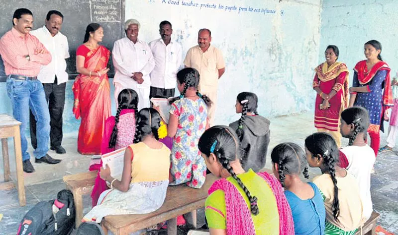 Special officer Charandas fires on kgbv teachers - Sakshi