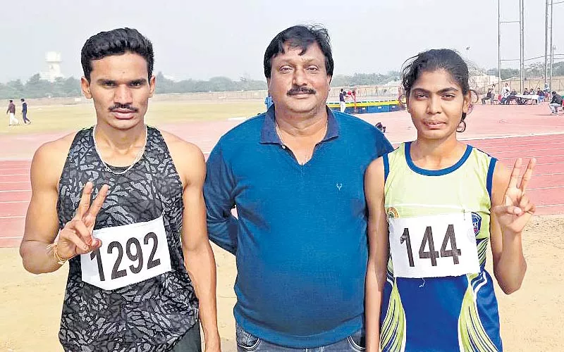  srikath, jyothika win gold medals in under 19 championship - Sakshi