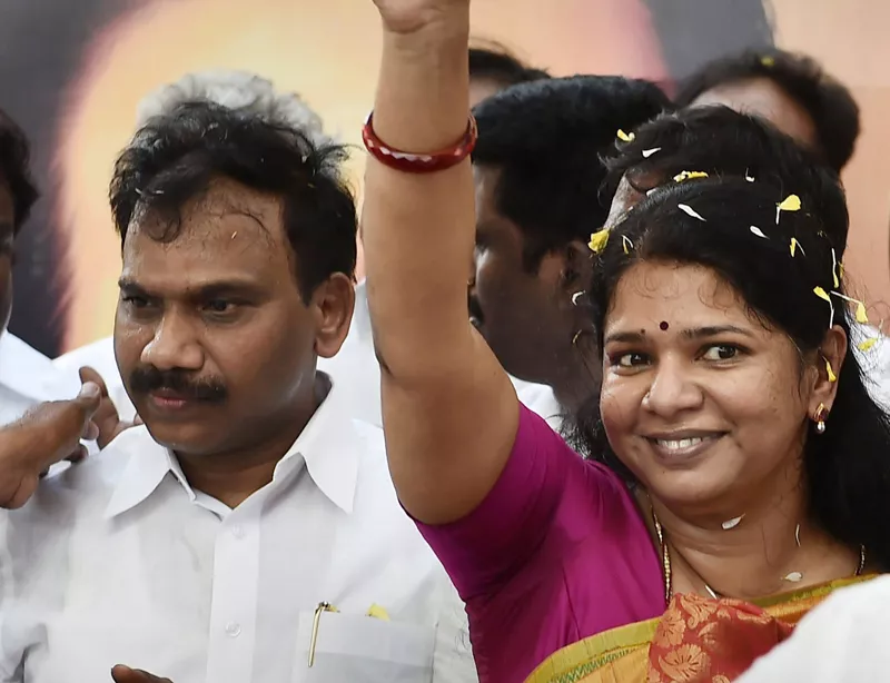 Kanimozhi reaches her residence in CIT Colony, welcomed by supporters - Sakshi